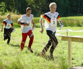 Leif Bader und Gunda Fischer erreichen den letzten Posten gemeinsam