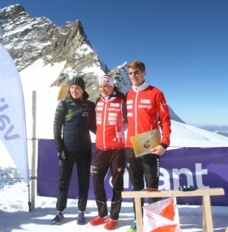 Siegerpodium vor dem Jungfraumassiv: Tove Alexandersson, Judith Wyder und Florian Howald (v.li.).