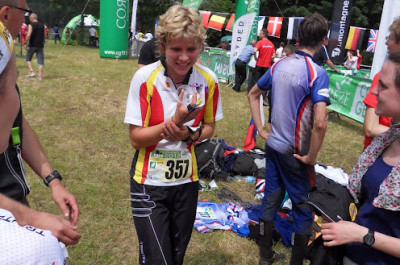 Hanna Müller strahlend im Ziel.