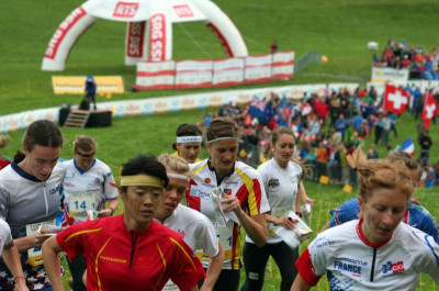 Esther Doetsch startete zur WM 2012 als Startläuferin der Damen-Staffel.