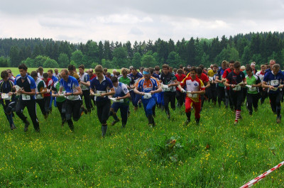 Massenstart der Herrenstaffeln
