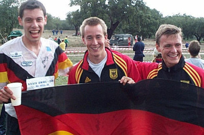 Haben als 4. in der Staffel gut lachen - Ingo Horst, Alex Lubina und Robert Dittmann bei der CISM 2001 in Portugal