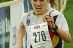 Anke Xylander erreicht mit 14 Sekunden Vorsprung auf Platz 16 glücklich das Finale - der Kampf hat sich gelohnt