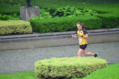 Sabine Rothaug gewinnt die Damenkonkurrenz.