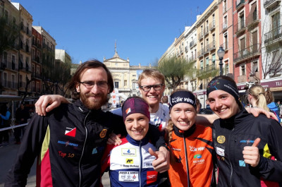 Das deutsche Team zusammen mit Kerstin Uiboupin (Estland, 2.v.r.).